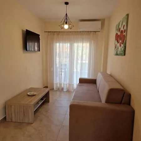 Xanthiotis Apartman *