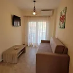 Xanthiotis Apartment *